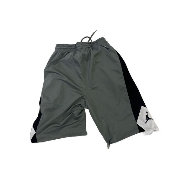 Jordan boys sports shorts size XL - Picture 1 of 3